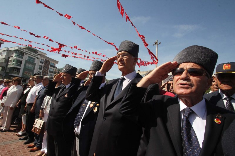 İzmir'de kahraman gazilerin onur günü