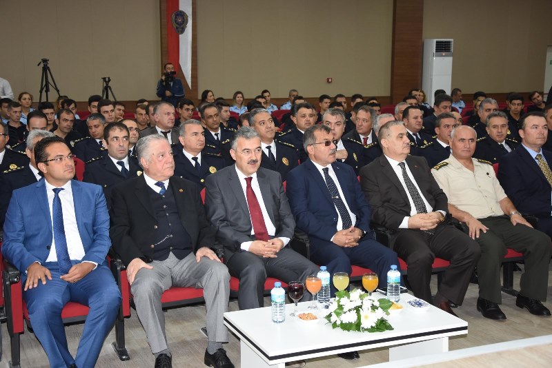 İzmir'de Çevik Kuvvet polisi yeni tesiste