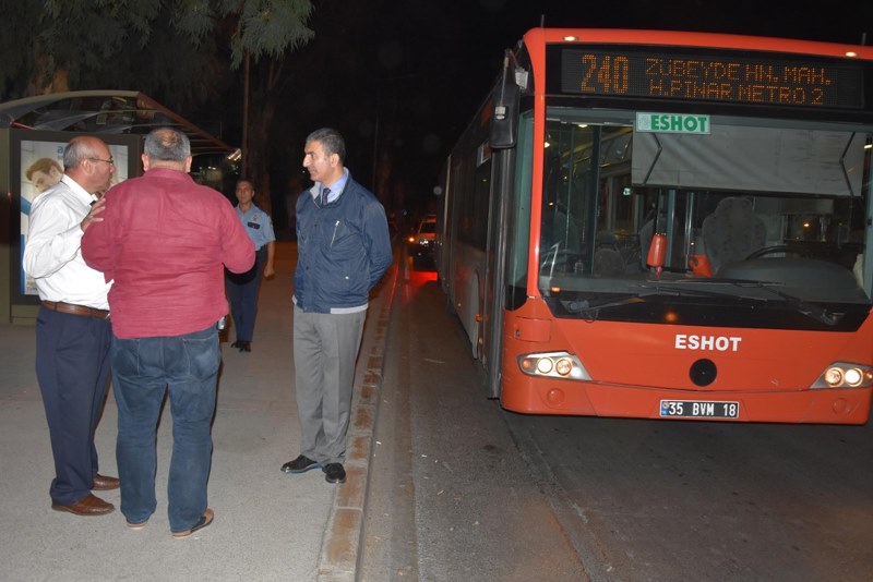 İzmir'de dehşet! Yolcuları tinerle yakmaya çalıştı