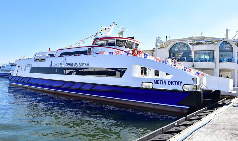 İzmir'de 3 gemi daha hizmete girdi