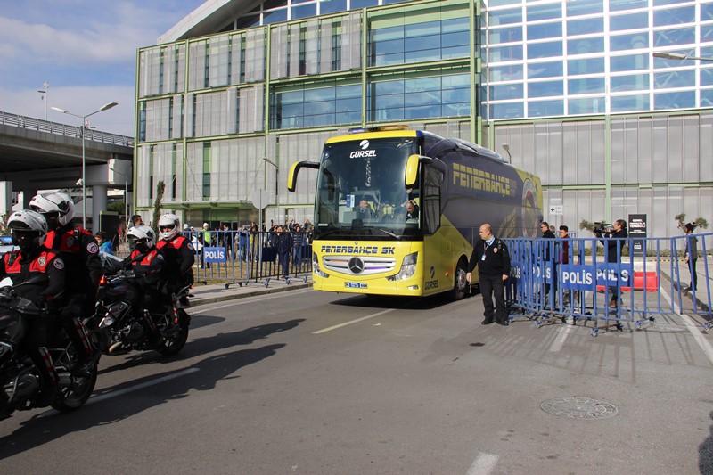 Fenerbahçe İzmir'de