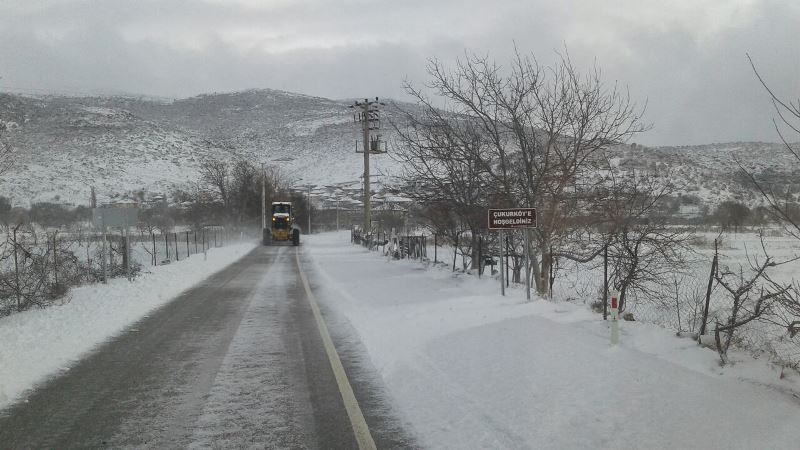 İzmir'de önce sağanak sonra kar!