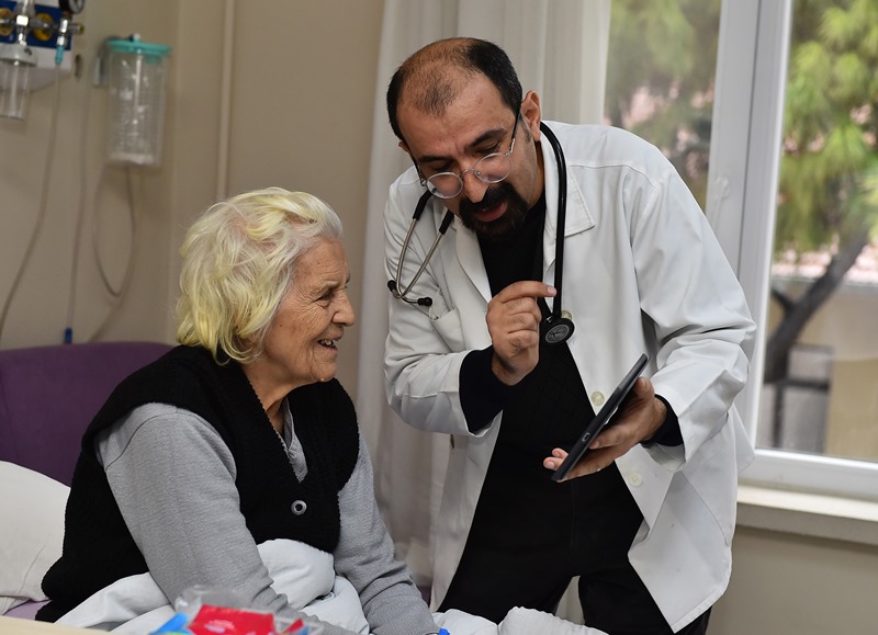 İzmir’in “güler yüzlü” hastanesi