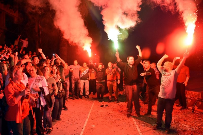 Karşıyaka’dan meşaleli protesto