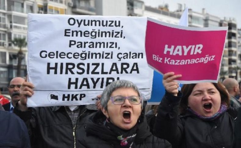 İzmir'de referandum protestosu