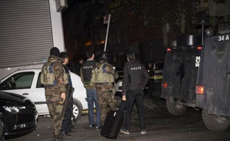 İstanbul'da hücreevine operasyon: 2 ölü, 4 polis yaralı