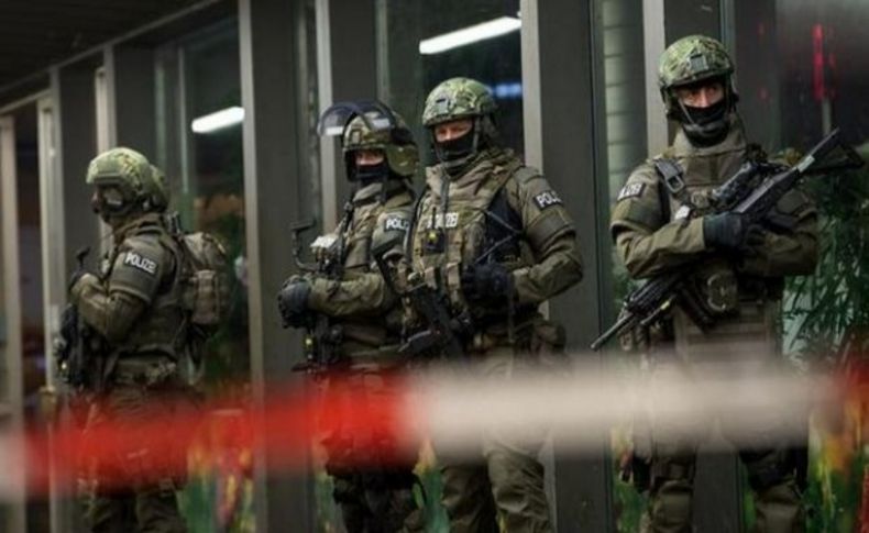 Alman polisi şüphelileri arıyor