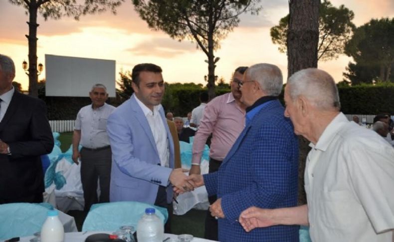 AK Parti'den Buca'yı buluşturan iftar