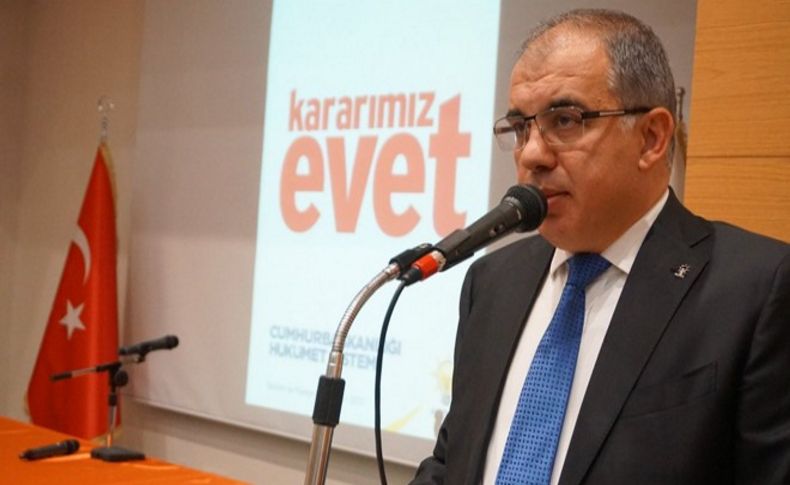 AK Parti İzmir'de yeni binada ilk toplantı: Gündem referandum!