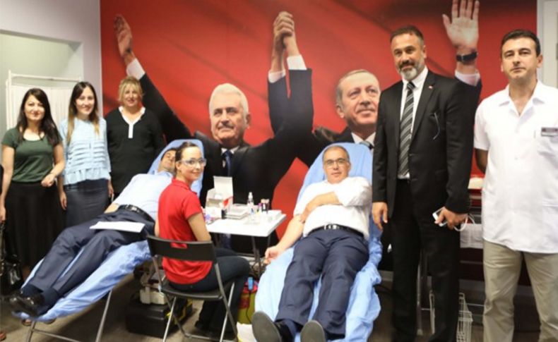AK Parti İzmir'den kan bağışı