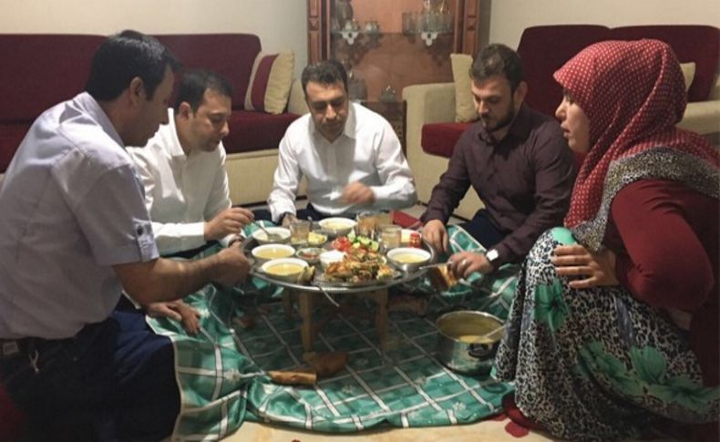 AK Partili Kaya'dan çat kapı iftar ziyaretleri