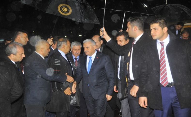 Başbakan İzmir'e geldi