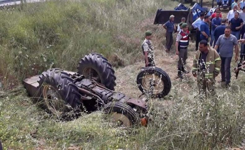 Bayındır'da traktör devirildi: 1 ölü 7 yaralı
