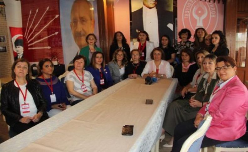 CHP Kadın Kolları MYK'sı İzmir'de yapıldı
