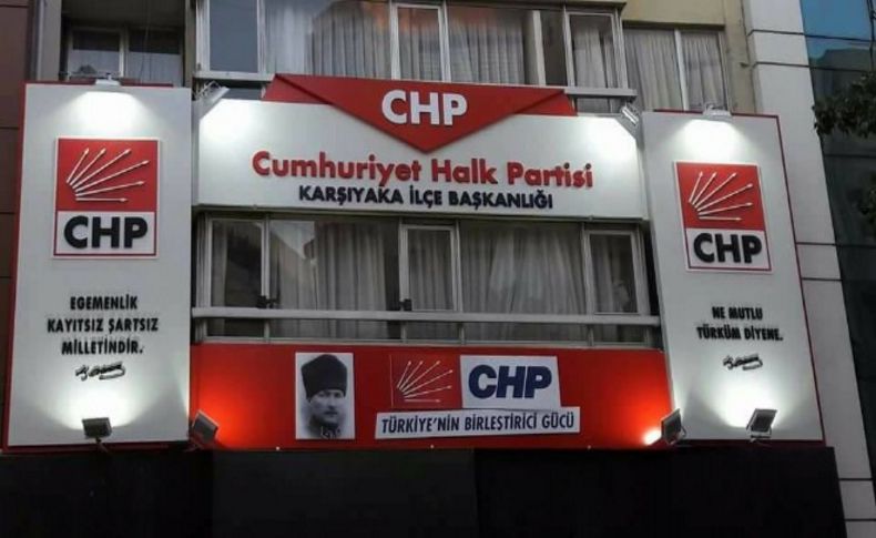 CHP Karşıyaka'da mesaj veren ilçe binası!