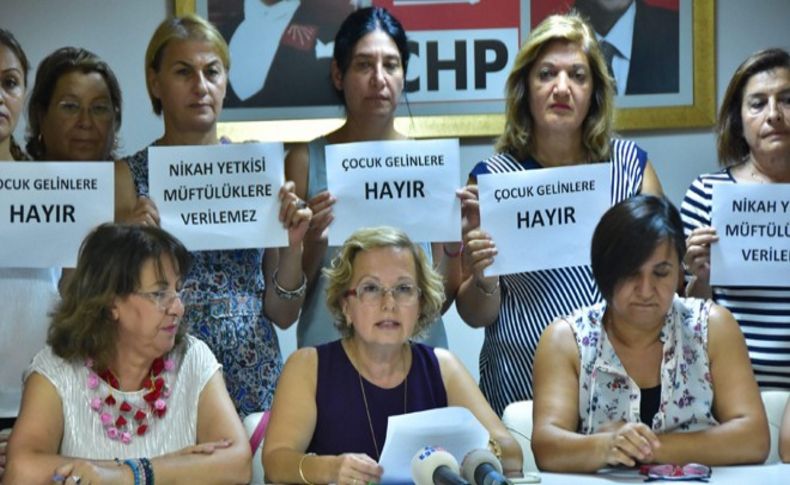 CHP'li kadınlardan nikah tepkisi
