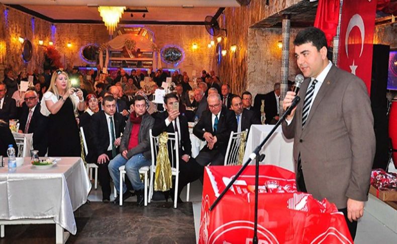 Demokrat Parti 'hayır' kampanyasını İzmir'den başlattı
