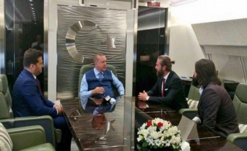 Erdoğan'ın uçağında sürpriz misafiler