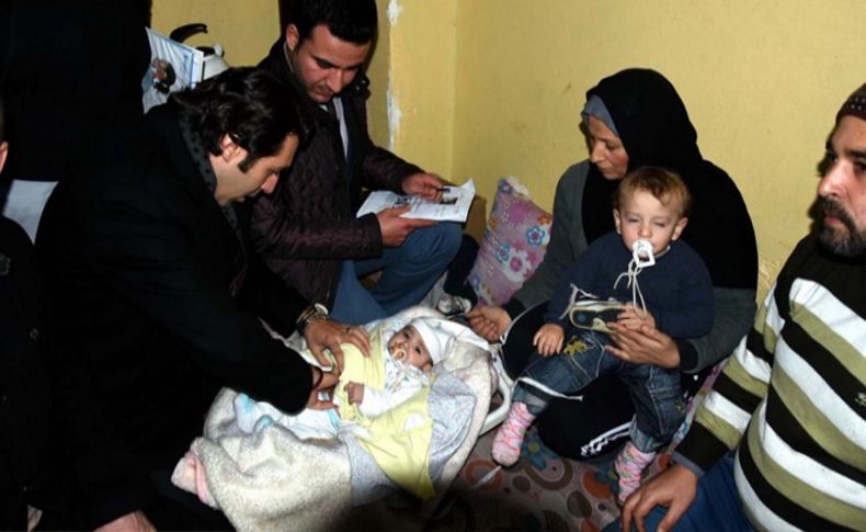 Farelerin saldırısına uğrayan Suriyeli aileye yardım eli