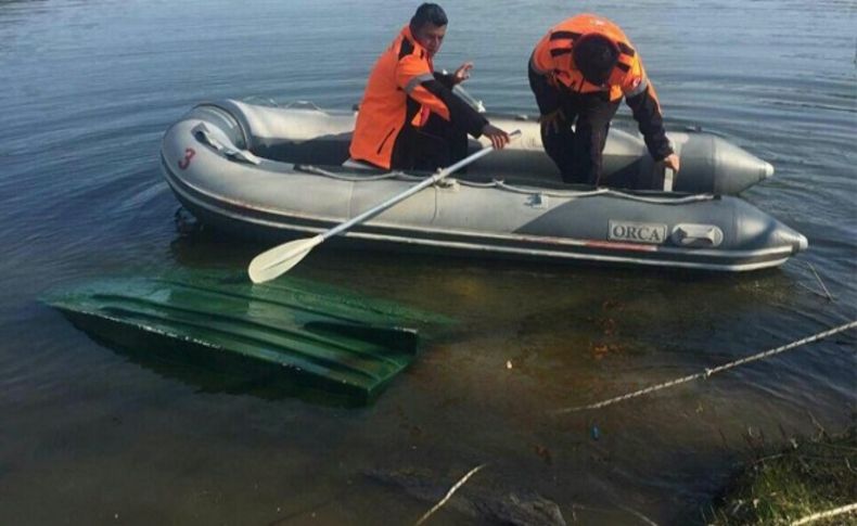 Gölcük Gölü'nde kayık alabora oldu, 1 kişi kayıp