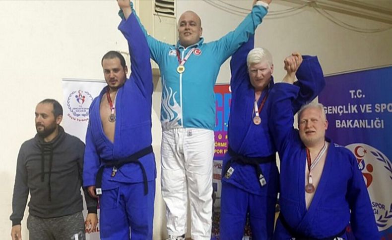 Görme engelli judocular, İzmir’e 5 madalya döndü
