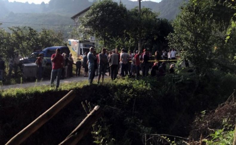 İşçileri taşıyan traktör devrildi: 7 ölü