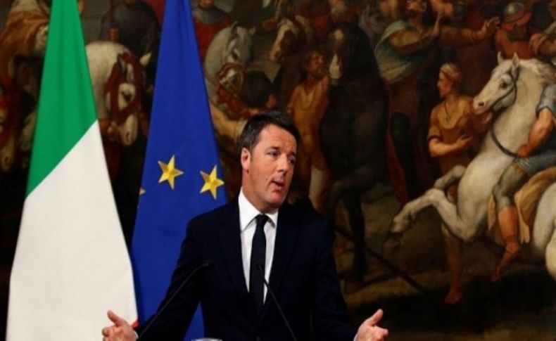 İtalya'da referandum krizi: Başbakan istifa etti