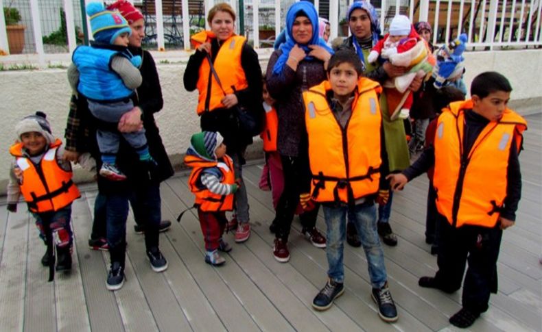 İzmir'de 94 mülteci yakalandı