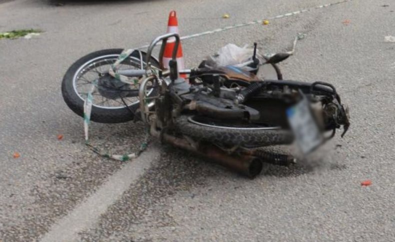 İzmir'de feci kaza: Kasksız motosikletli öldü