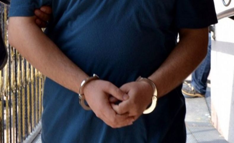 İzmir'de FETÖ'den 15 tutuklama