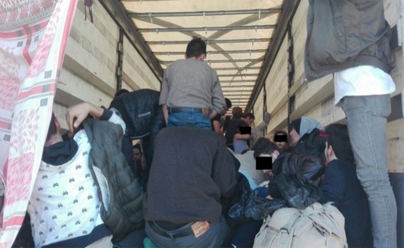 İzmir’de göçmen kaçakçılığına 5 tutuklama