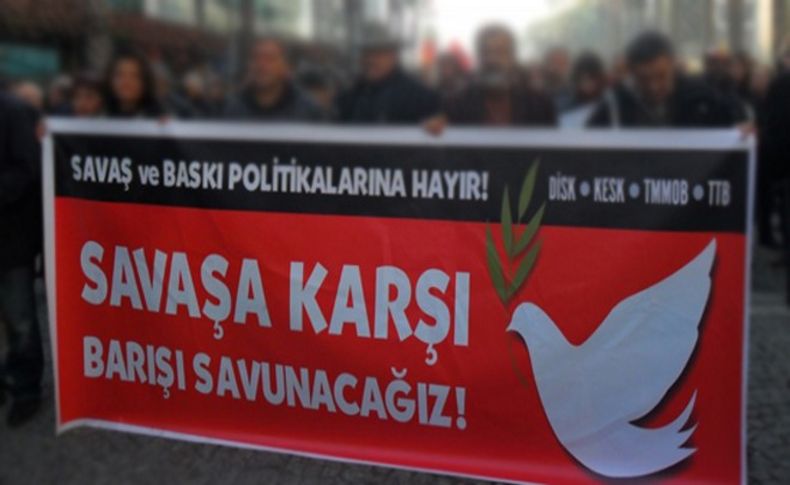 İzmir'de iş bırakma eylemine katılan öğretmenlere ceza