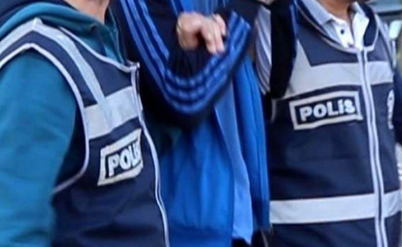 İzmir'de üniversite öğrencisine FETÖ gözaltısı