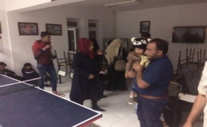 İzmir'de Yunanistan'a geçmek isteyen 19 mülteci yakalandı