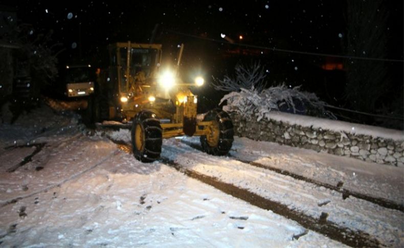 İzmir'in o ilçelerinde eğitime kar engeli
