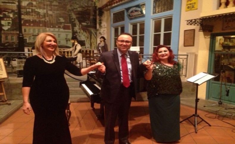 İzmirli sanatçıların gurur konseri