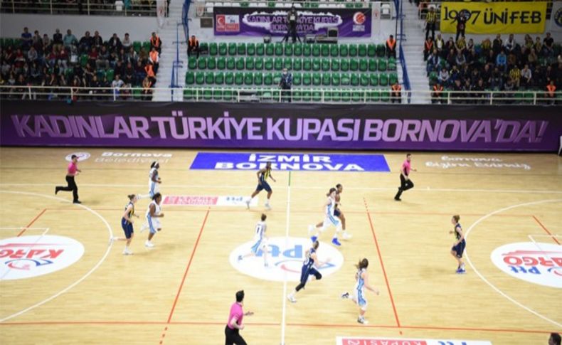 Kadınlar Türkiye Kupası heyecanı Bornova’da sürüyor