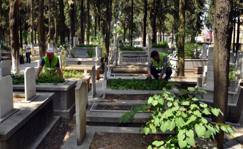 Karabağlar'da mezar krizi kapıya dayandı