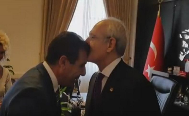 Kılıçdaroğlu onu alnından öptü
