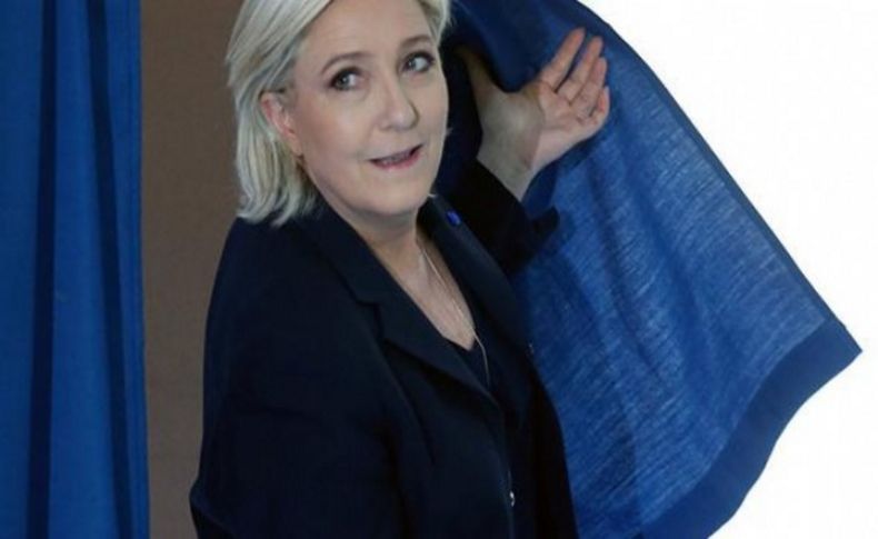 Le Pen: Euro öldü, franka dönelim