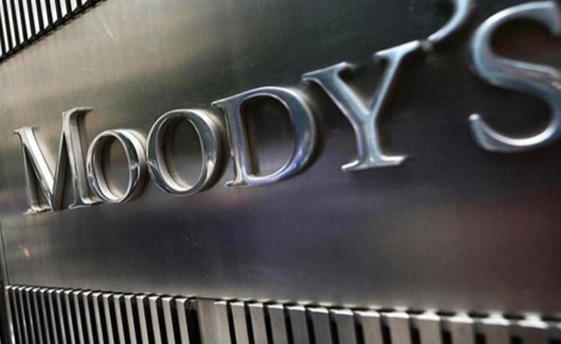 Moody's Türkiyenin kredi notu görünümünü düşürdü