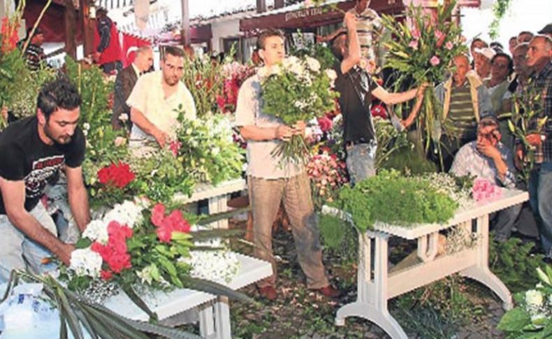 Narlıdere'de Gençlik ve Çiçek Festivali
