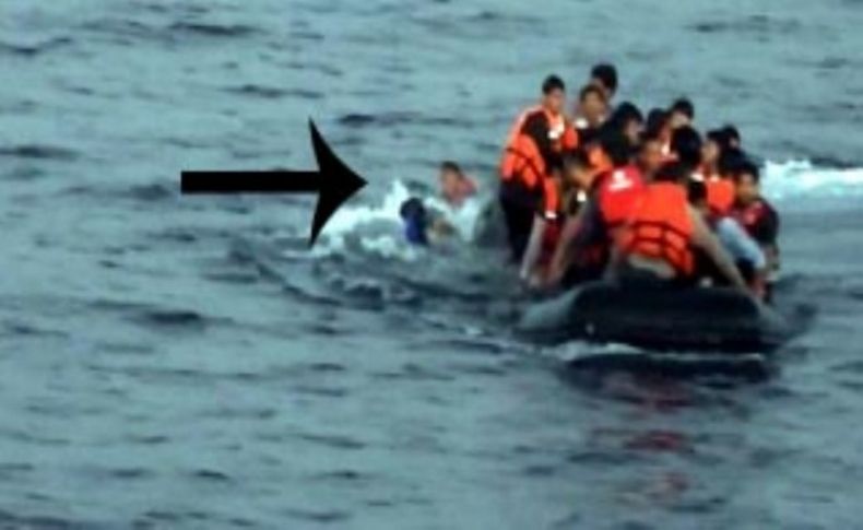 Sahil Güvenlik denizden mülteci topladı