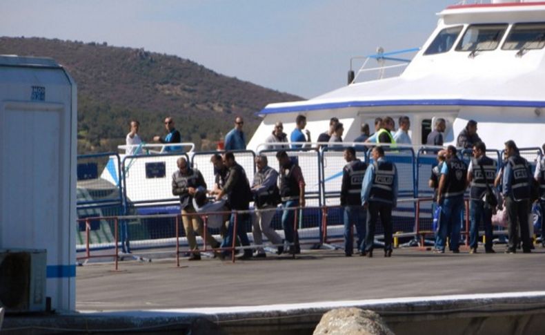 70 göçmen daha İzmir'e gönderildi