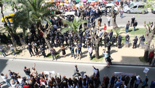 CHP ve AK Parti’lilerden karşılıklı protesto