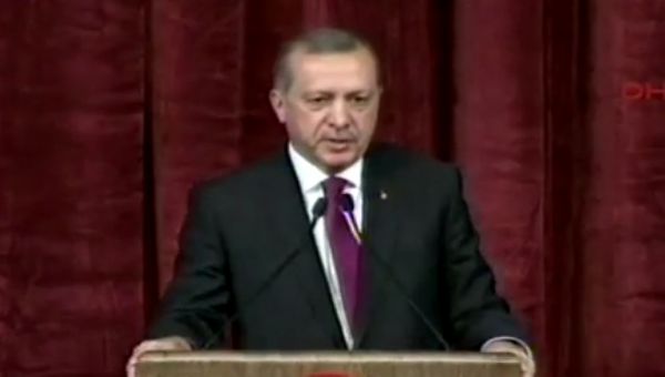 Erdoğan: Hakaret davalarını geri çekiyorum