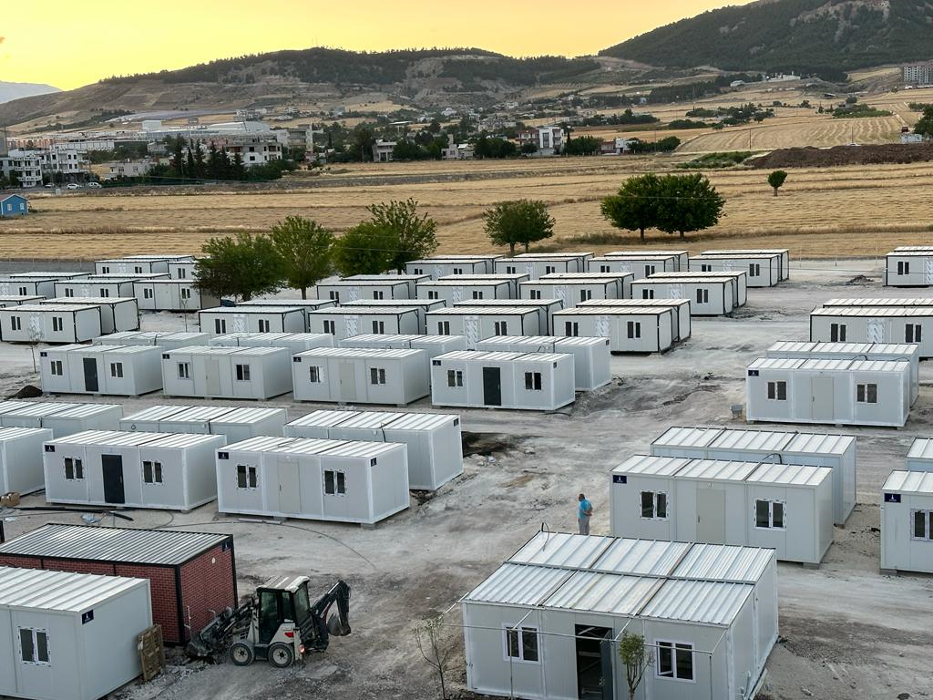 İzmir Büyükşehir Belediyesi, Adıyam'da ikinci konteyner kenti de tamamladı