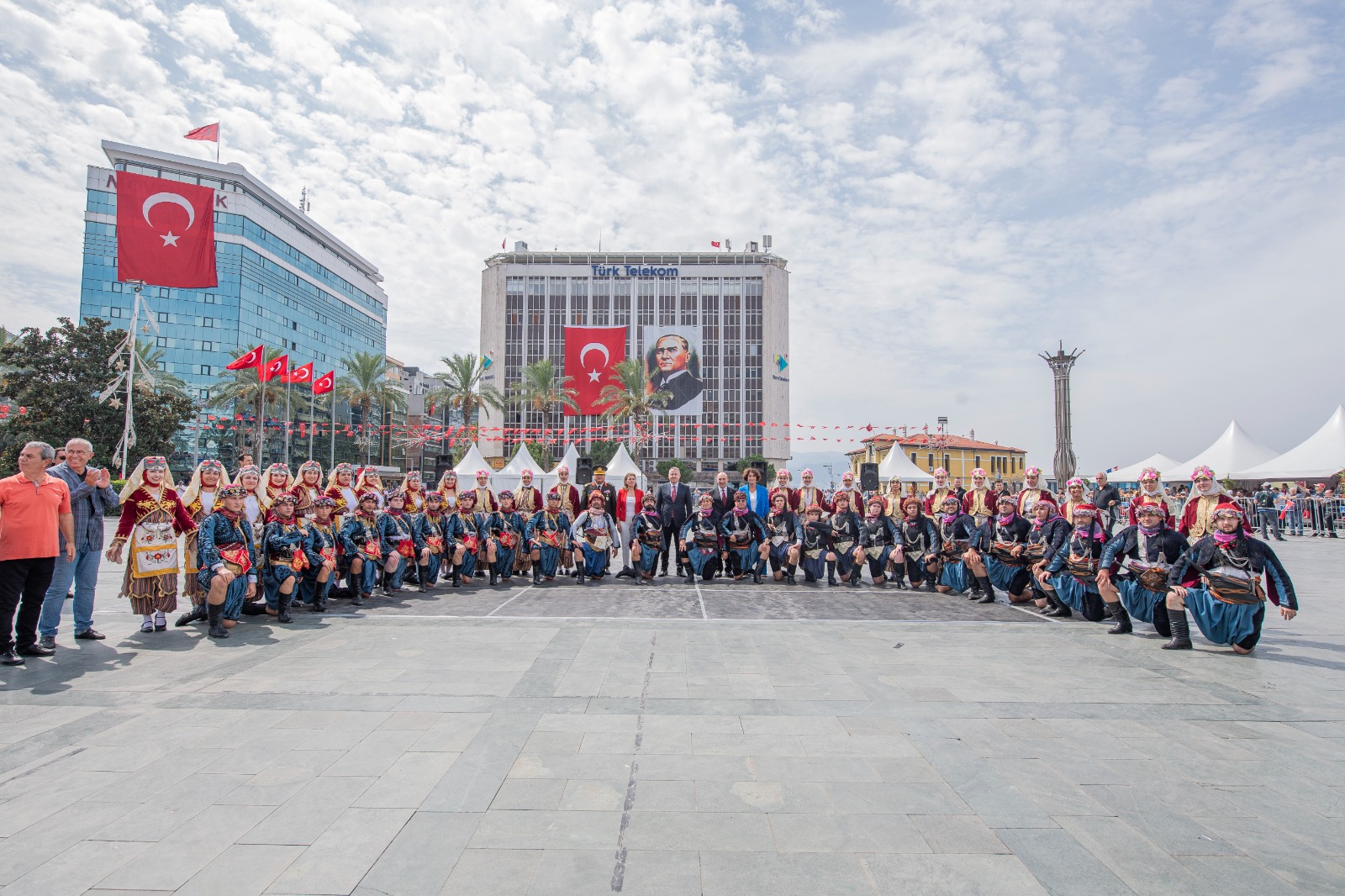 101. kutlamaları Cumhuriyet Meydanı’ndaki törenle devam etti