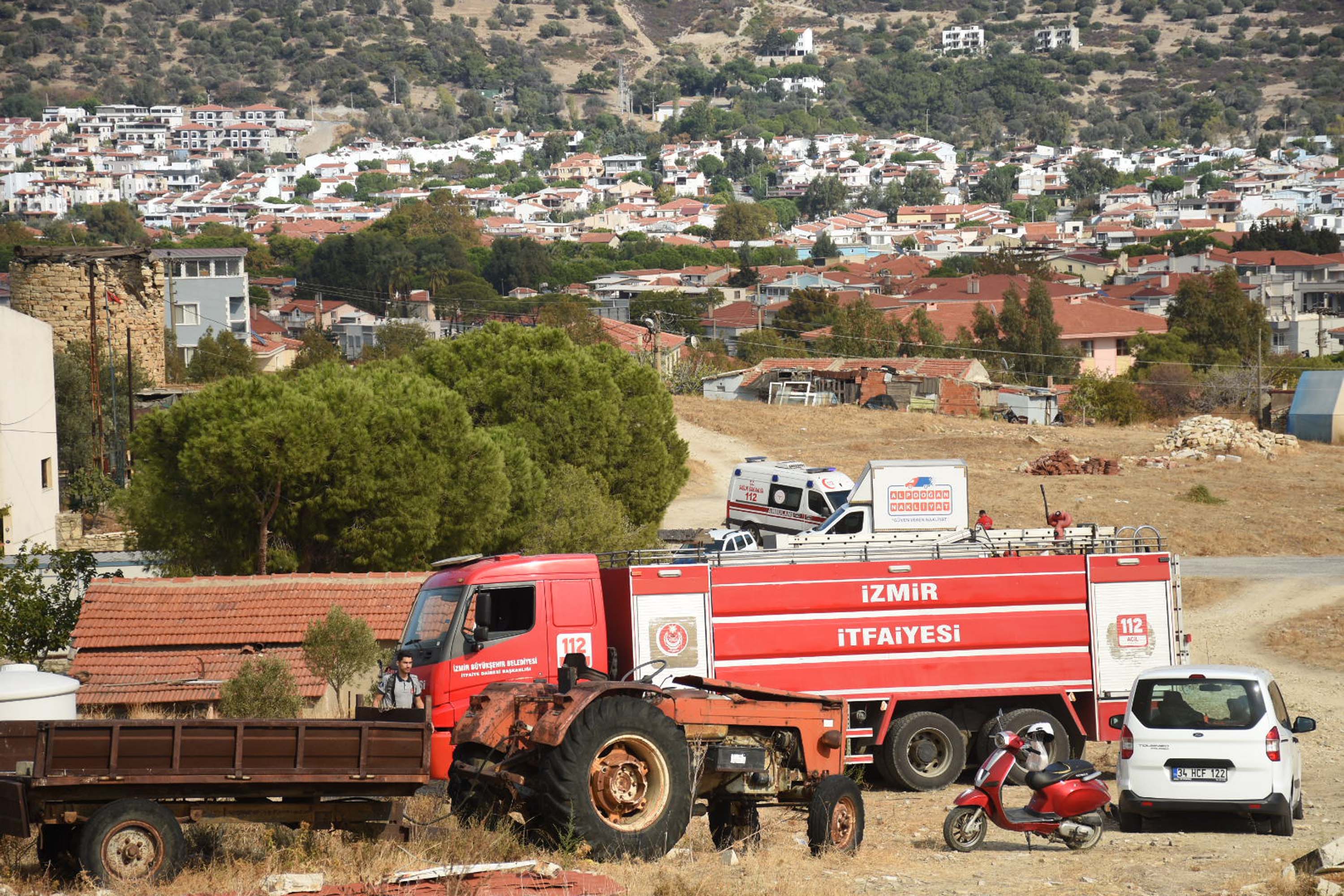 Foça'da orman yangını