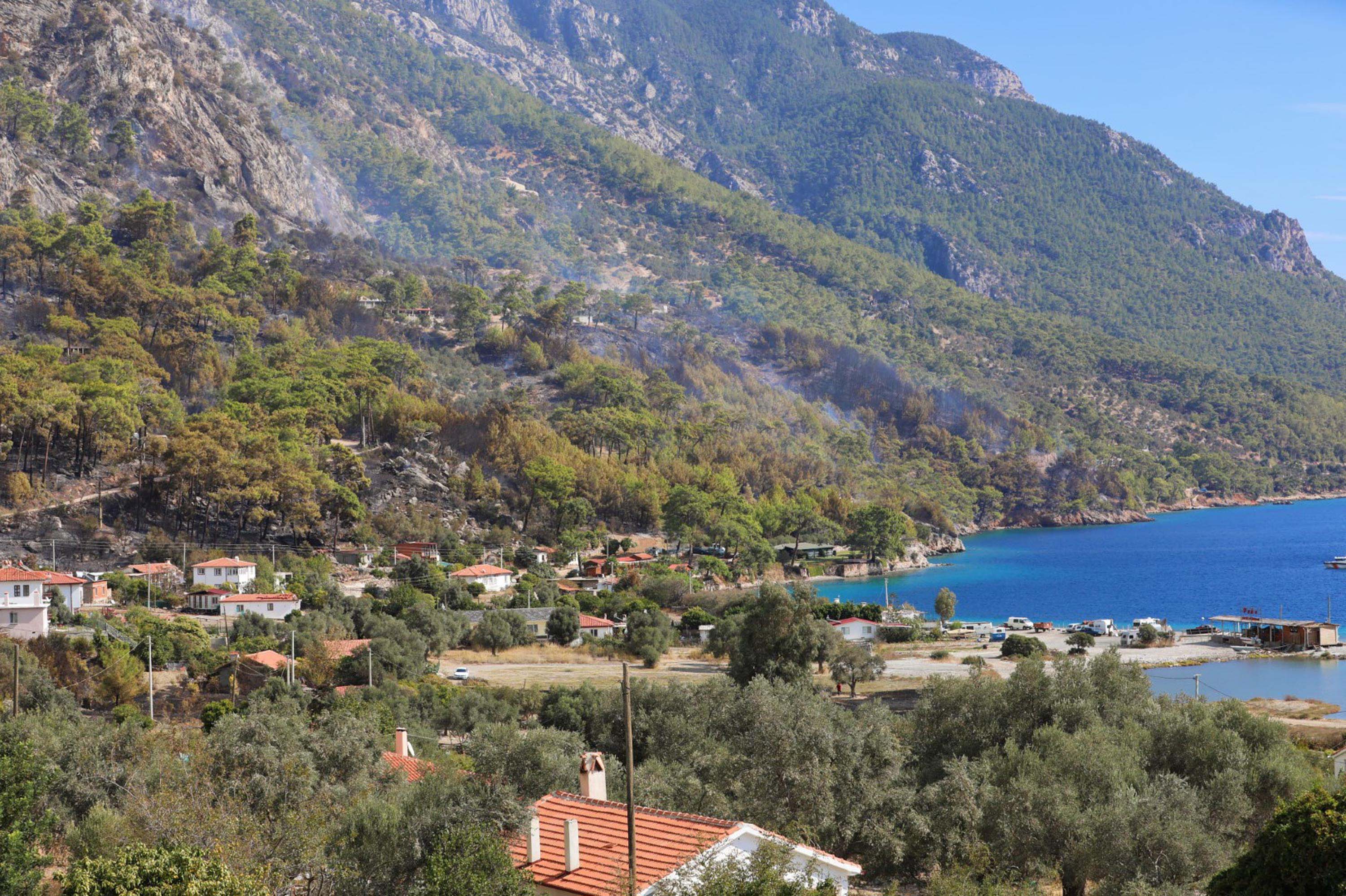 Muğla alevlere teslim oldu